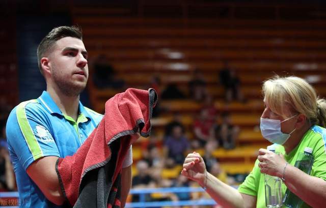 在国际足球 在国际足球