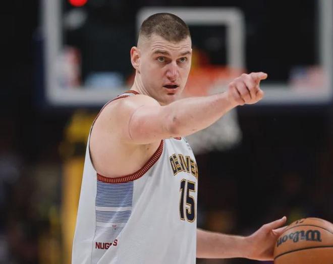 多个赛事中 多个赛事中